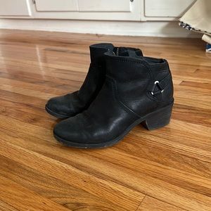 Teva Anaya boots